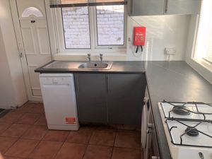 Photo 32- click for photo gallery